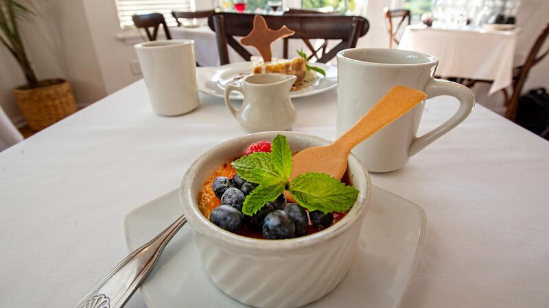 Fresh fruit cup dessert